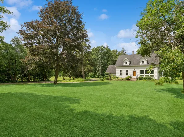 456 Grove Ave, Wood Dale, IL 60191