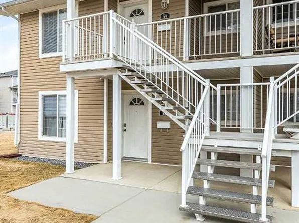 37 SW Northlands Ln NE, Medicine Hat, AB T1C 0A8