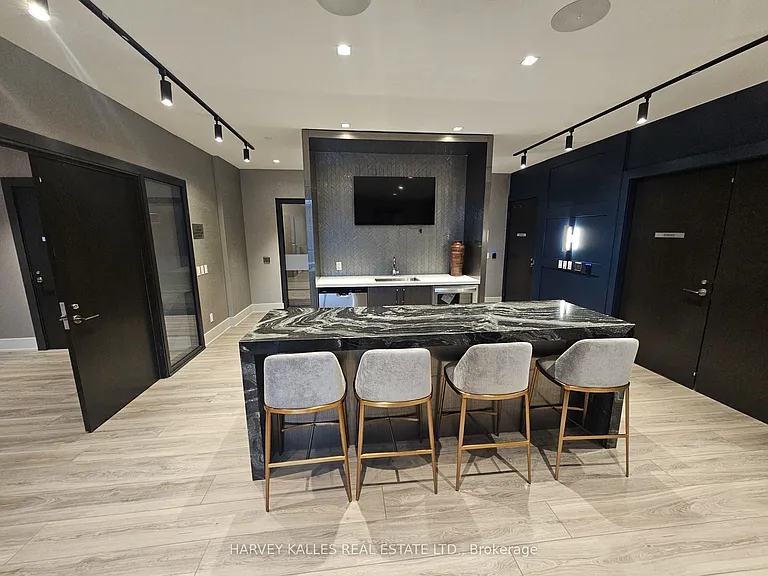 286 Main St #2605 — Photo 12