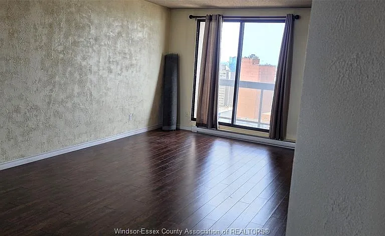 150 Park St W #2407 — Photo 10