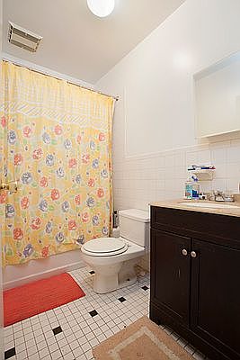 4th image of 319 1st Ave #A
