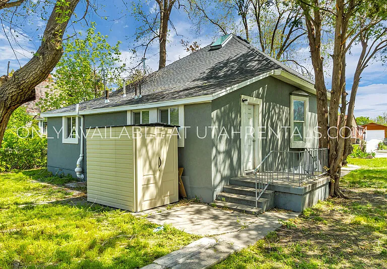 1032 S Jeremy St — Photo 4
