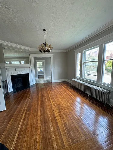 82 Oakdale Ave Photo 1