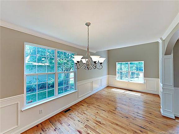 3rd image of 2215 Annabel Ct