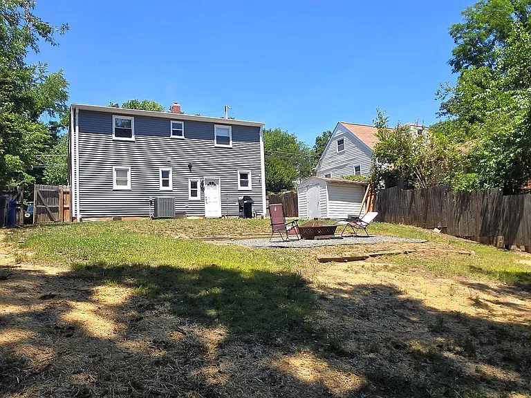 2306 Fort Dr — Photo 15