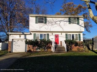 40 Bucknell Dr, Hazlet, NJ 07730
