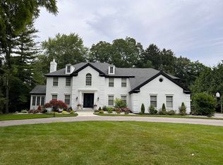 2428 Edgehill Rd, Toledo, OH 43615