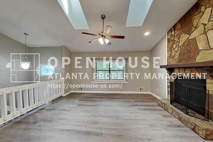 6035 Stone Wood Dr NW — Photo 4