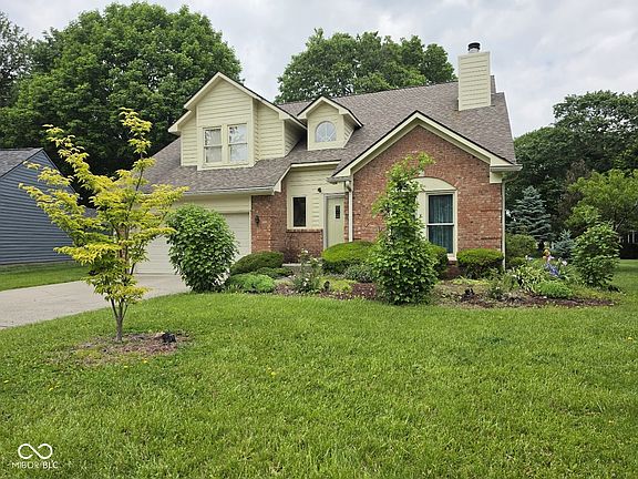 3rd image of 23 Turnberry Cir