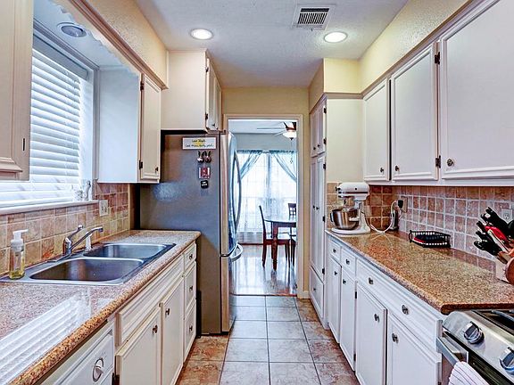 4th image of 10306 Kirkvale Dr