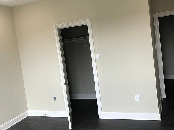 4th image of 4636 Lonely Oak Dr