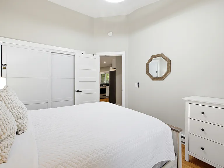 15775 Lakeshore Rd #3 — Photo 12