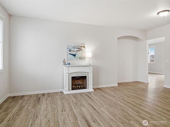 5th image of 4011 214th Street Ct E