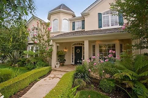1st image of 1001 Hollyhock Ct