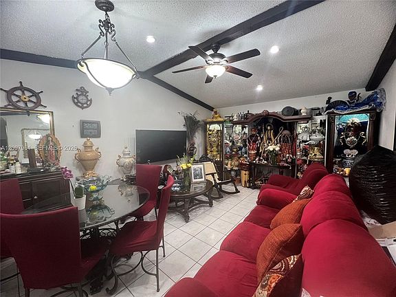 4th image of 5400 SW 140th Pl