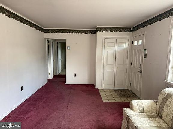 5th image of 420 Windsor Dr