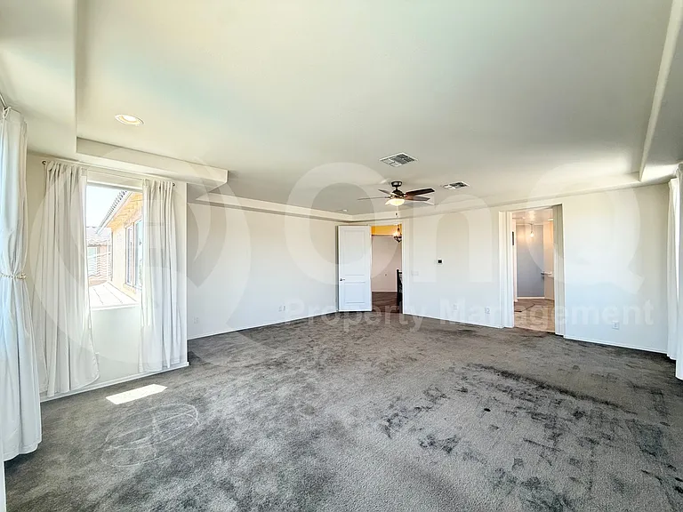 22933 E Silver Creek Ln — Photo 8