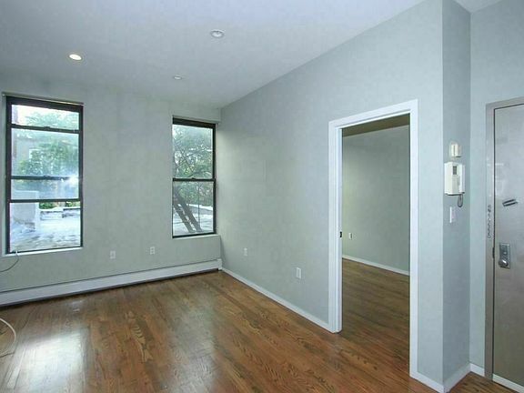 4th image of 171 Hancock St #A10