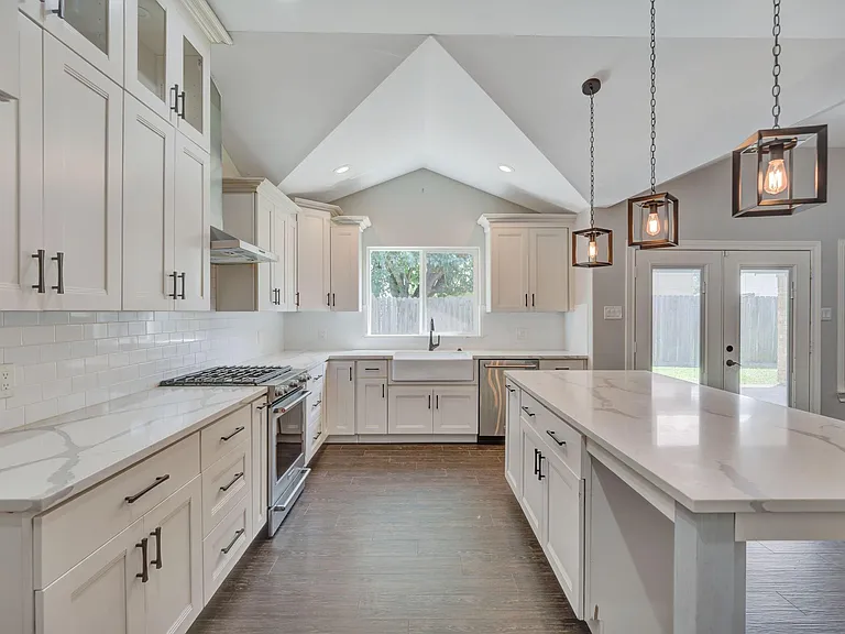 831 Bradwell Dr — Photo 8