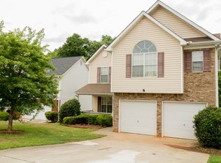 5782 Colonnade Dr, Rex, GA 30273