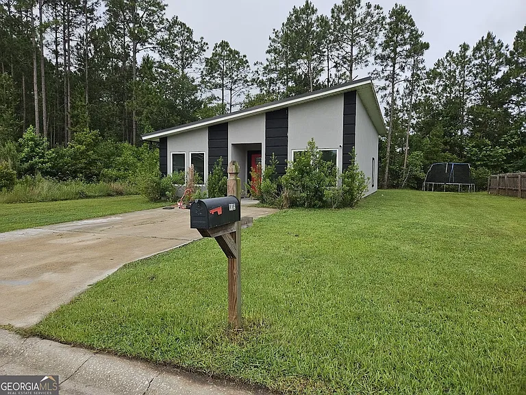 135 Aidan Ct — Photo 2