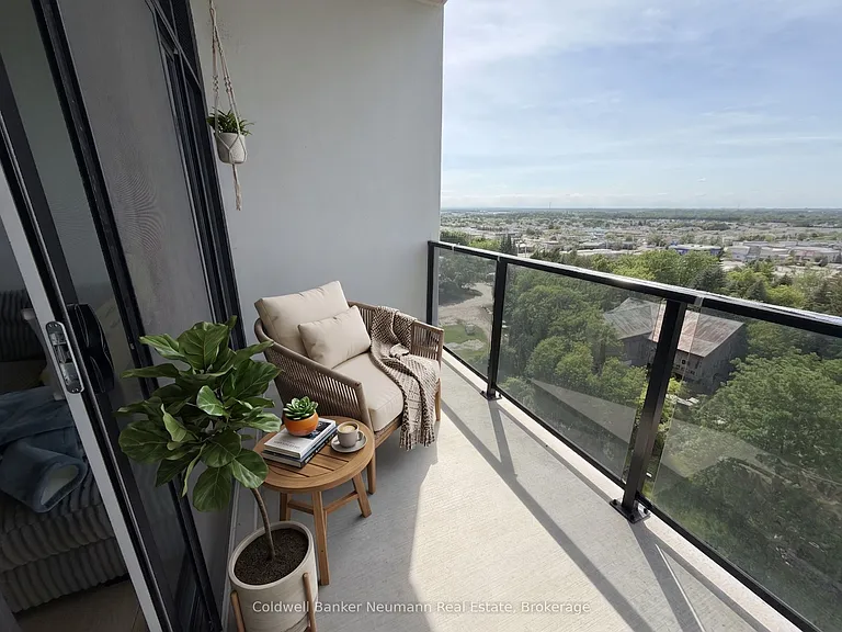 1880 Gordon St #807 — Photo 12