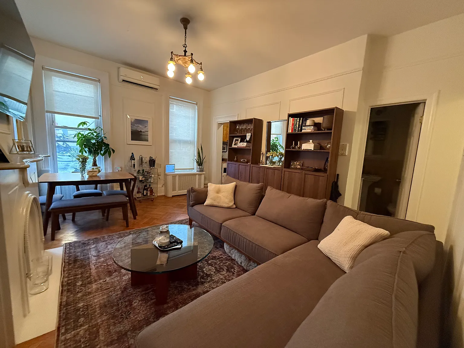 2 bed, 900 sqft, $3,600 — Photo 2