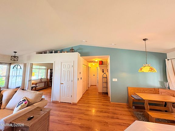 5th image of 220 Mia Dr
