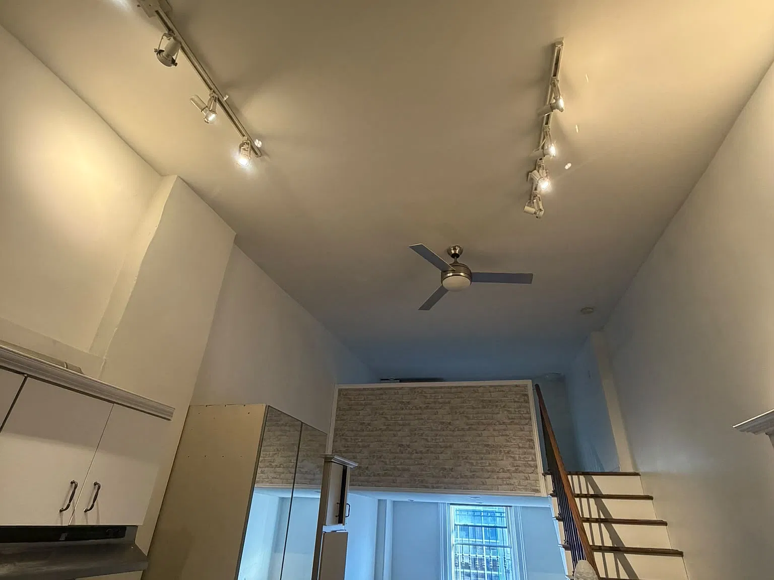 244 Dundas Street — Photo 3