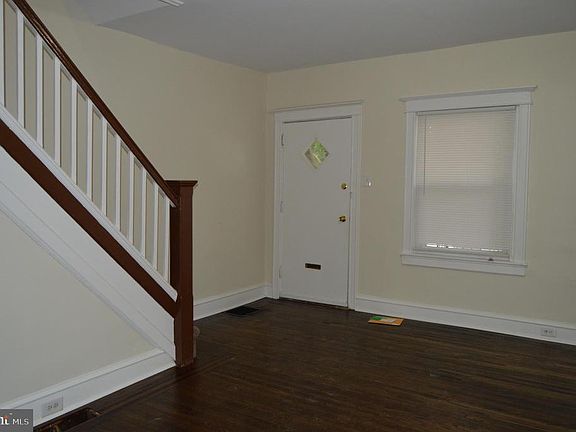 3rd image of 6555 Vandike St
