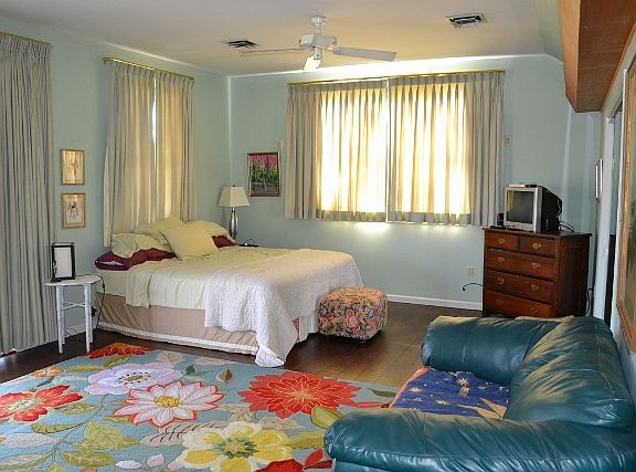 4th image of 12774 Tropicana Lane