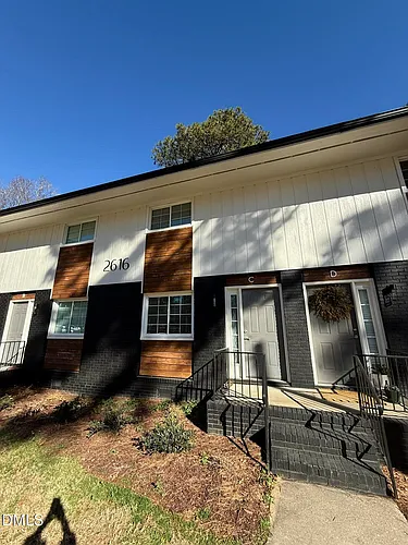 2616 Noble Rd #B Photo 1