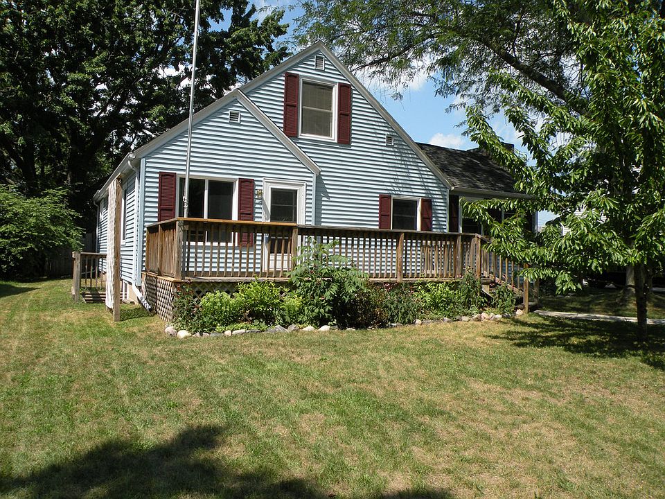 Great family home in a wonderful neighborhood...very near Virginia Park. Hickory cabinets in the kitchen. Three bedroom, two bath,with a possibility for fourth bedroom in basement.  Egress window. Den off of main floor Master bedroom, could be used as a nursery. Very well insulated. Wood burning fireplace in the dining room, with a view from the kitchen, perfect for time spent with family and friends. Privacy fence surrounds the back yard.New sidewalk.  Play set with climbing wall, fort, slide, plus more, stays with home. Appliances stay. Close to shopping and schools.