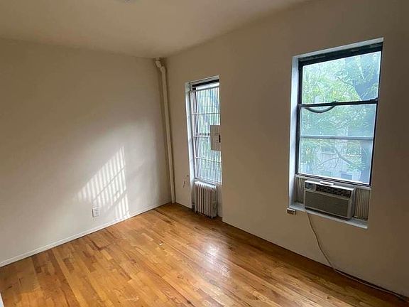 3rd image of 406 E 9th St #11F