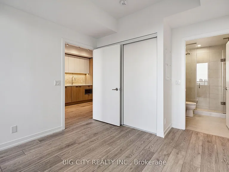 2020 Bathurst St #1202 — Photo 18