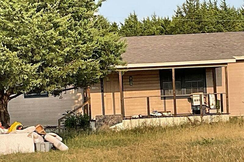 1st image of 514 Meadowview Ln