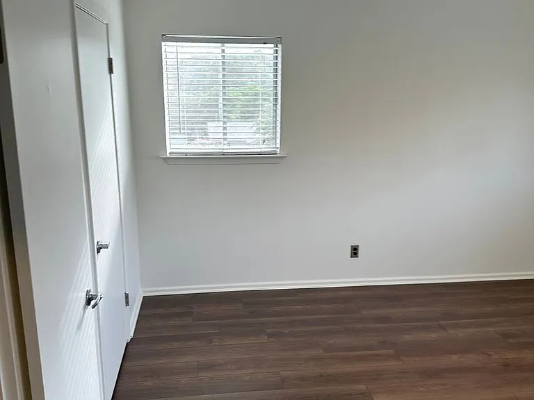 5100 Orleans Ct — Photo 13