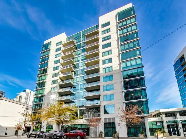 123 S Green St APT 1010B, Chicago, IL 60607