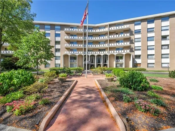 3400 Wooster Rd APT 622, Rocky River, OH 44116