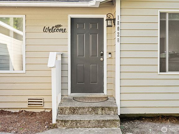 5th image of 18028 121st Street NE