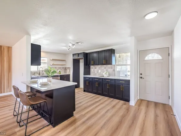1204 Montclair St, Las Vegas, NV 89146
