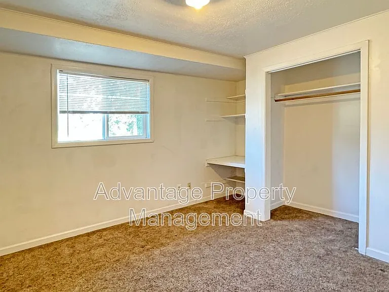 4010 SW Western Blvd — Photo 4