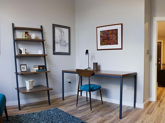4th image of 1021 Quarrier St #703