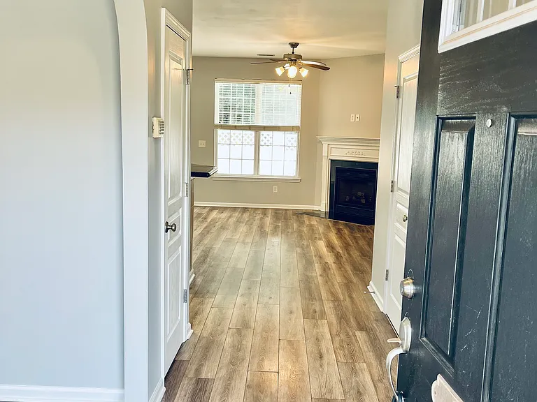 961 Copperstone Ln — Photo 3