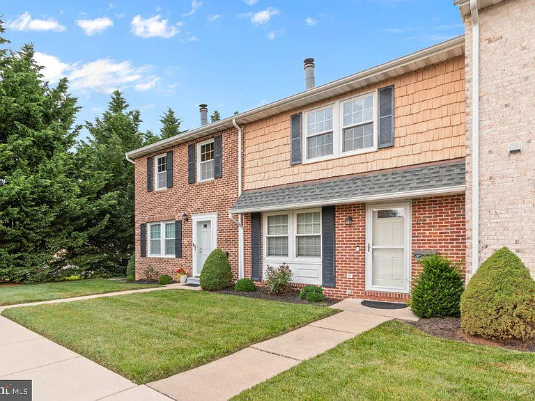 322 Harlan Sq #A-2 — Photo 35