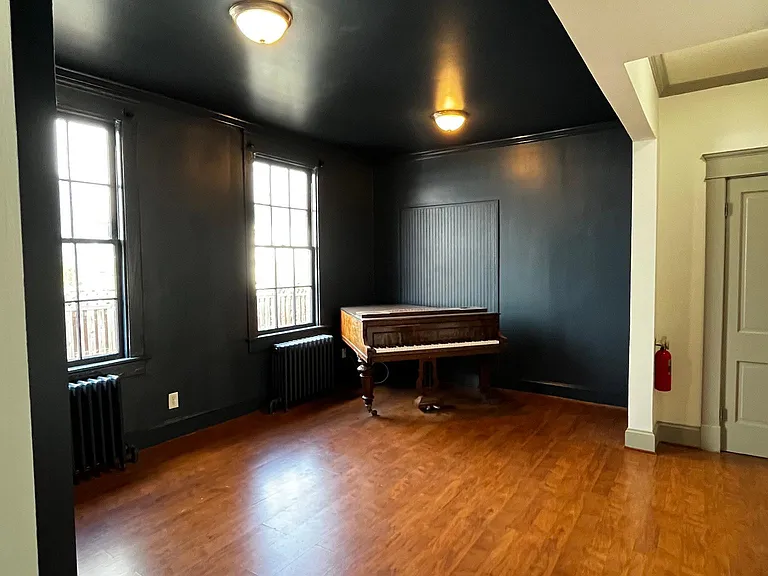 107 Walnut St — Photo 13