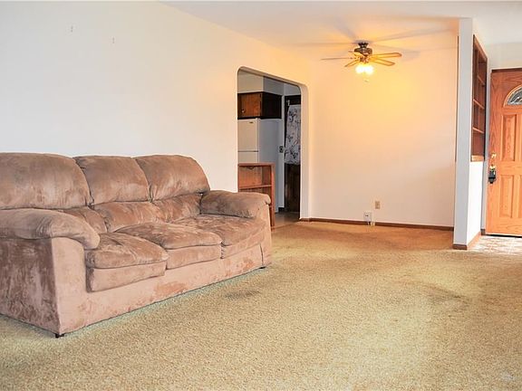 4th image of 6238 Meadowbrook Dr