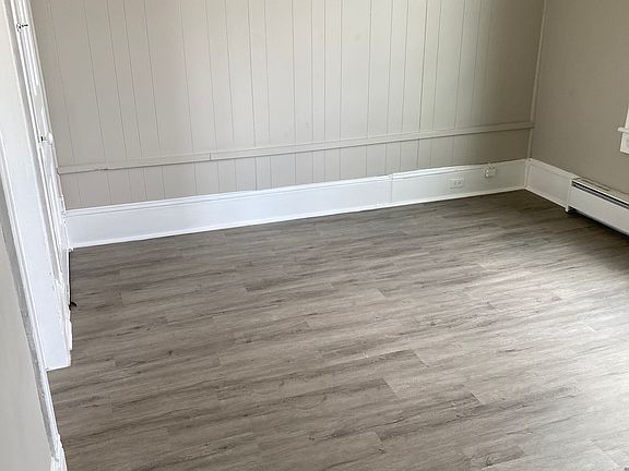 4th image of 1110 Rock St #1
