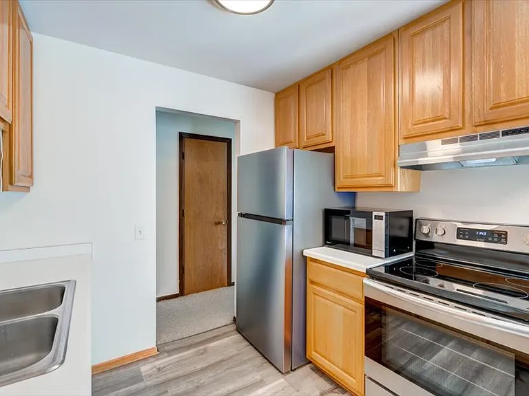 7203 Fortune Dr #3 — Photo 9