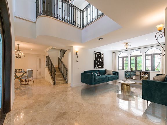 Living Room/Dining Room